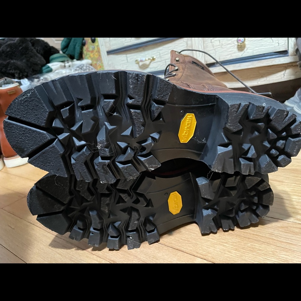 Men’s Chippewa waterproof work boots.